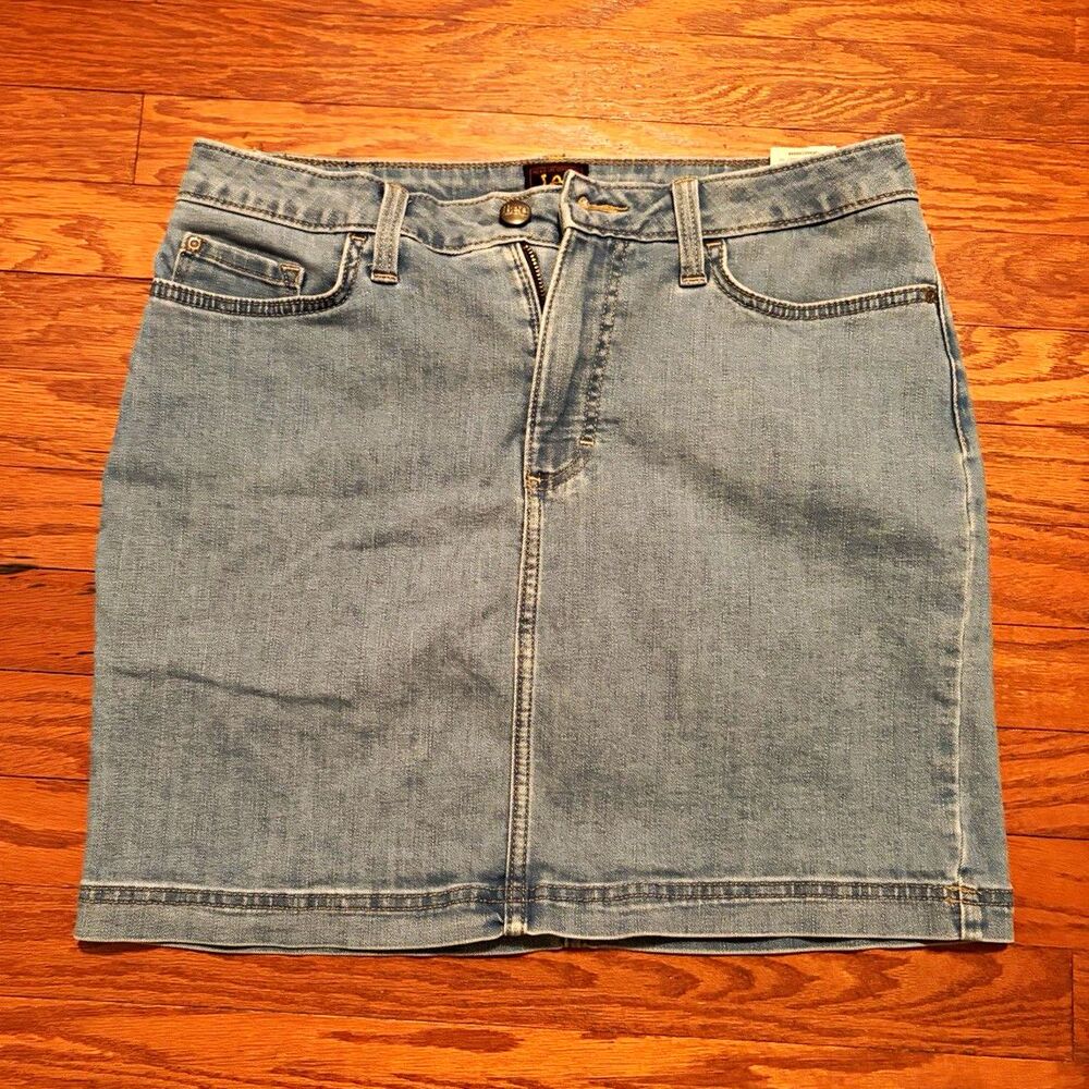 Women's Vintage Blue Jean Denim Skirt by Lee Size 12 Pockets Zip Button